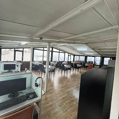 Seref Hotel 2*