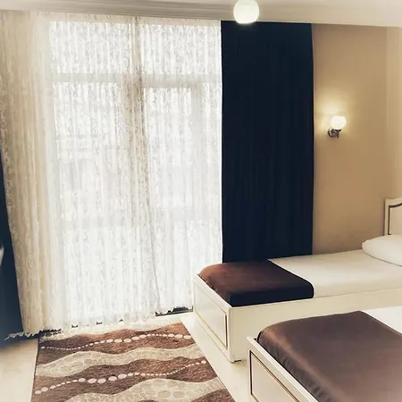 Seref Hotel 2*